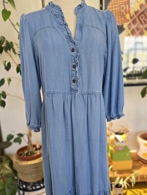 Nurture by Westbound Chambray Tiered Midi Dress Blue Small